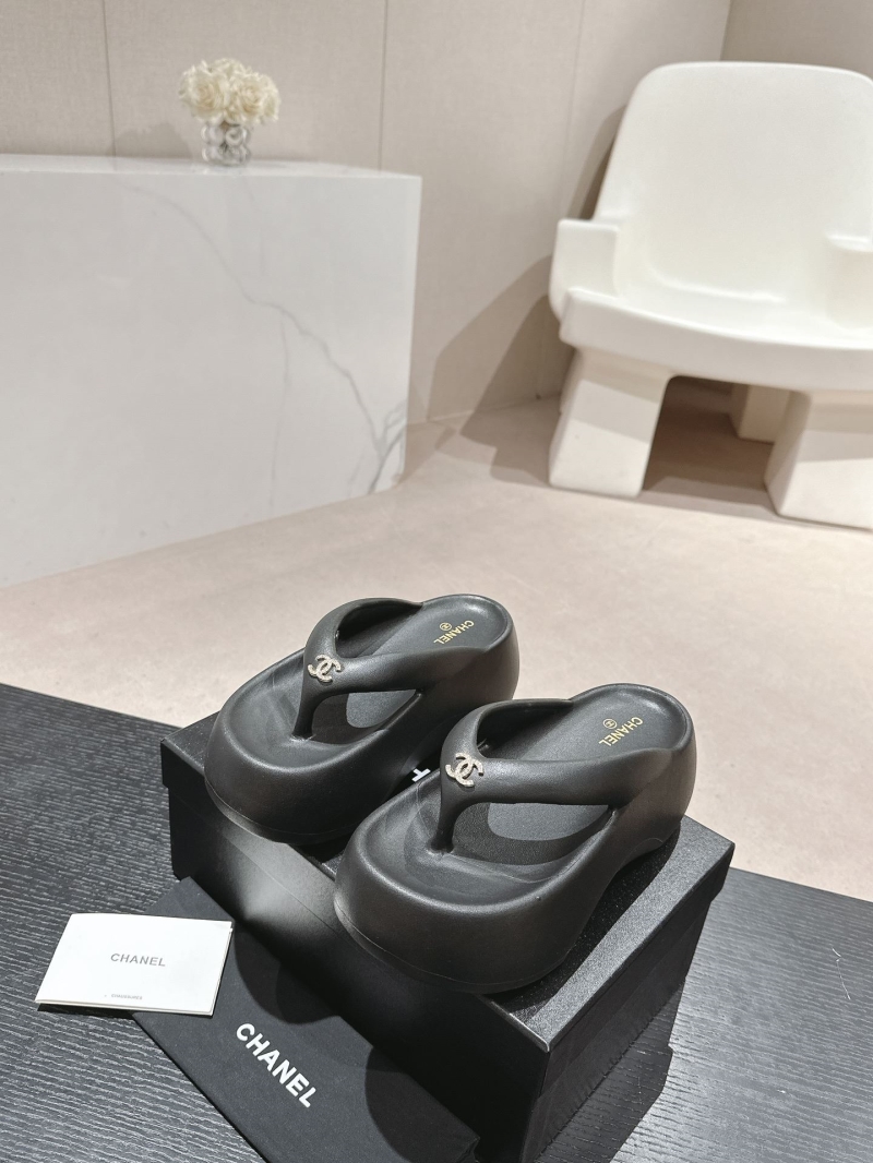 Ch*el slippers